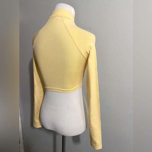 H&M Basic Yellow Crop Top - Picture 5 of 10